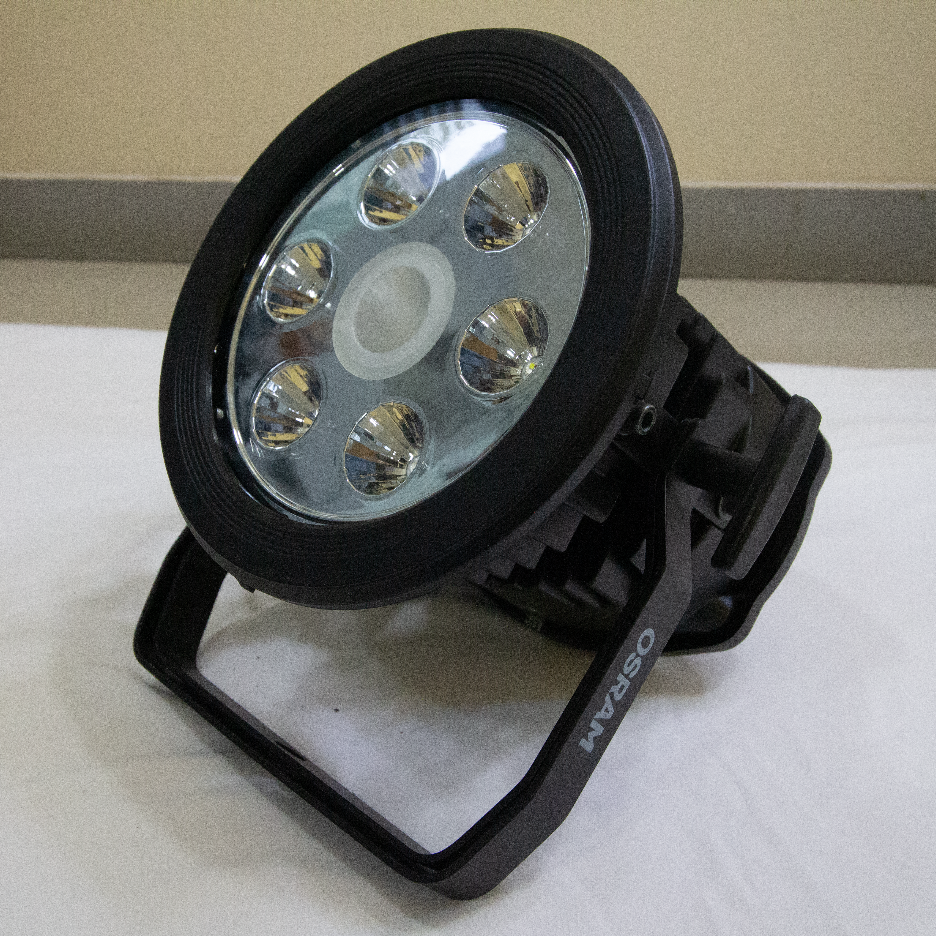 hm-osram-led-par can